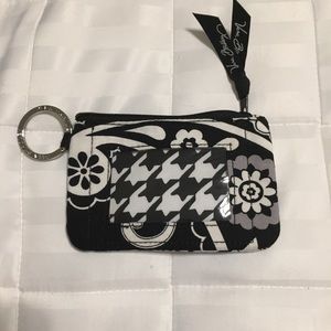 Vera Bradley I D Nwot